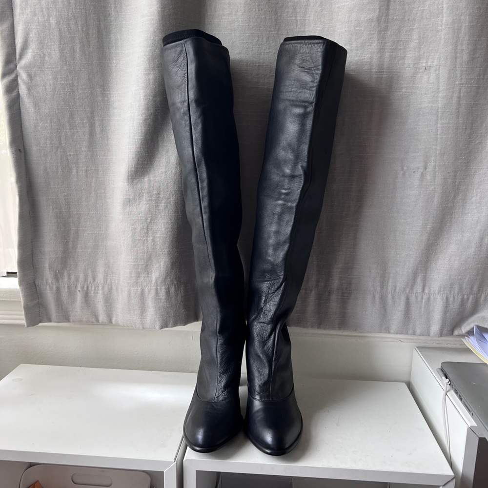 Stuart Weitzman Black Leather Knee-High Boots
